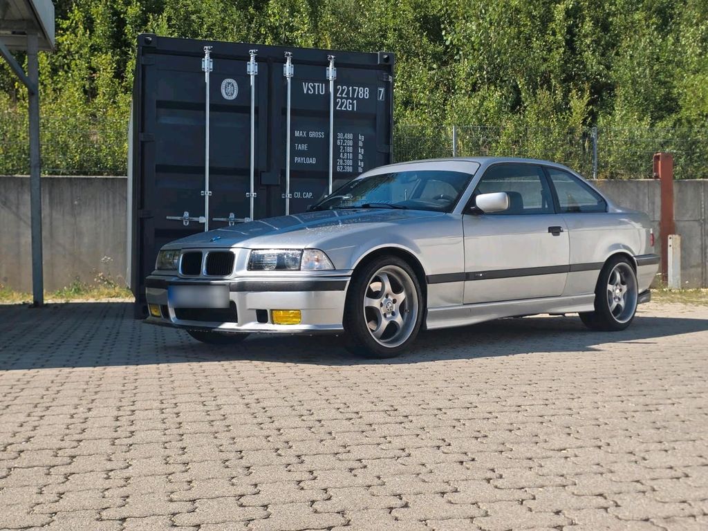 Image of BMW 318