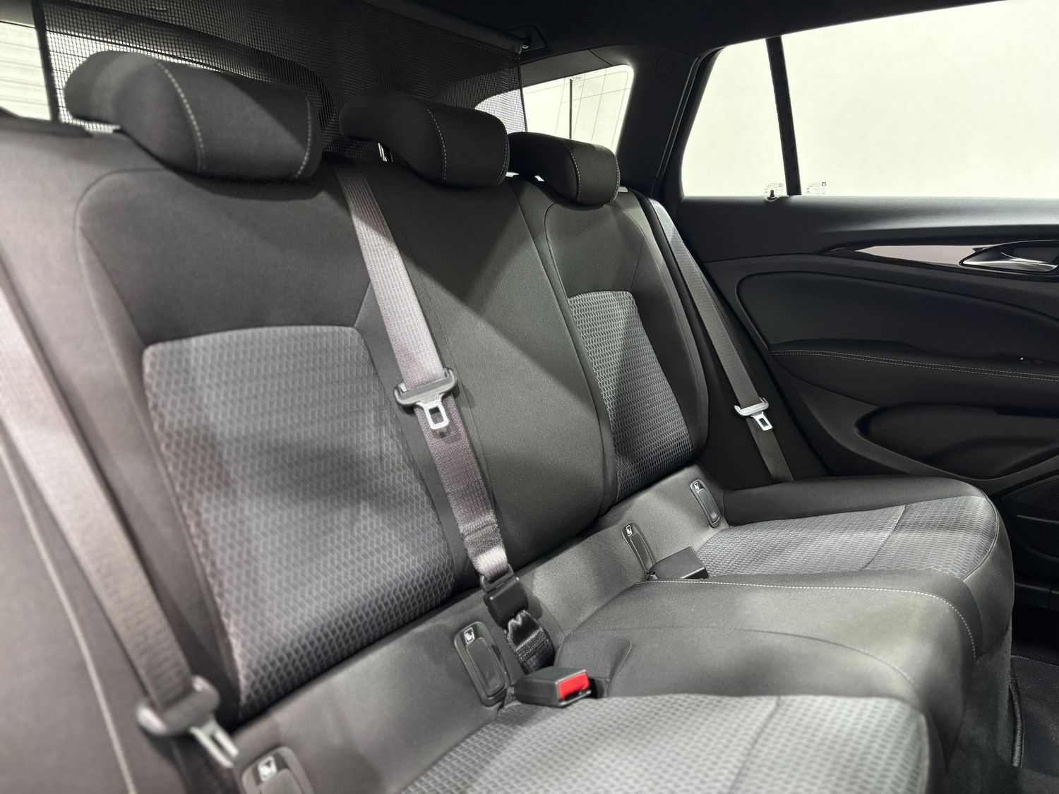 Fahrzeugabbildung Opel Insignia Elegance#LED#Spur#Ambiente#Kamera#AHK#K