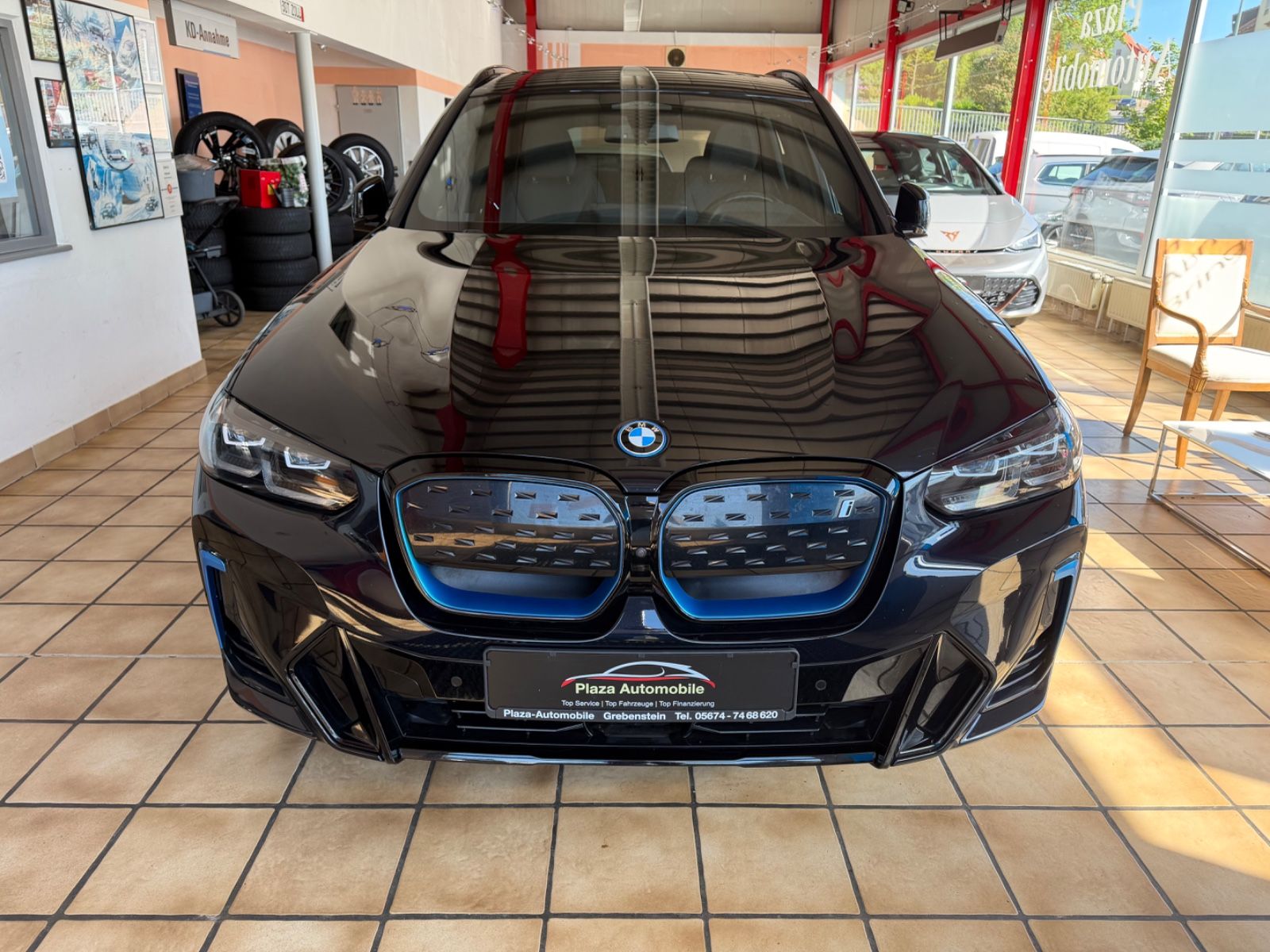 BMW iX3 Impressive PANO HEADUP M-SPORTPAKET imagem 3