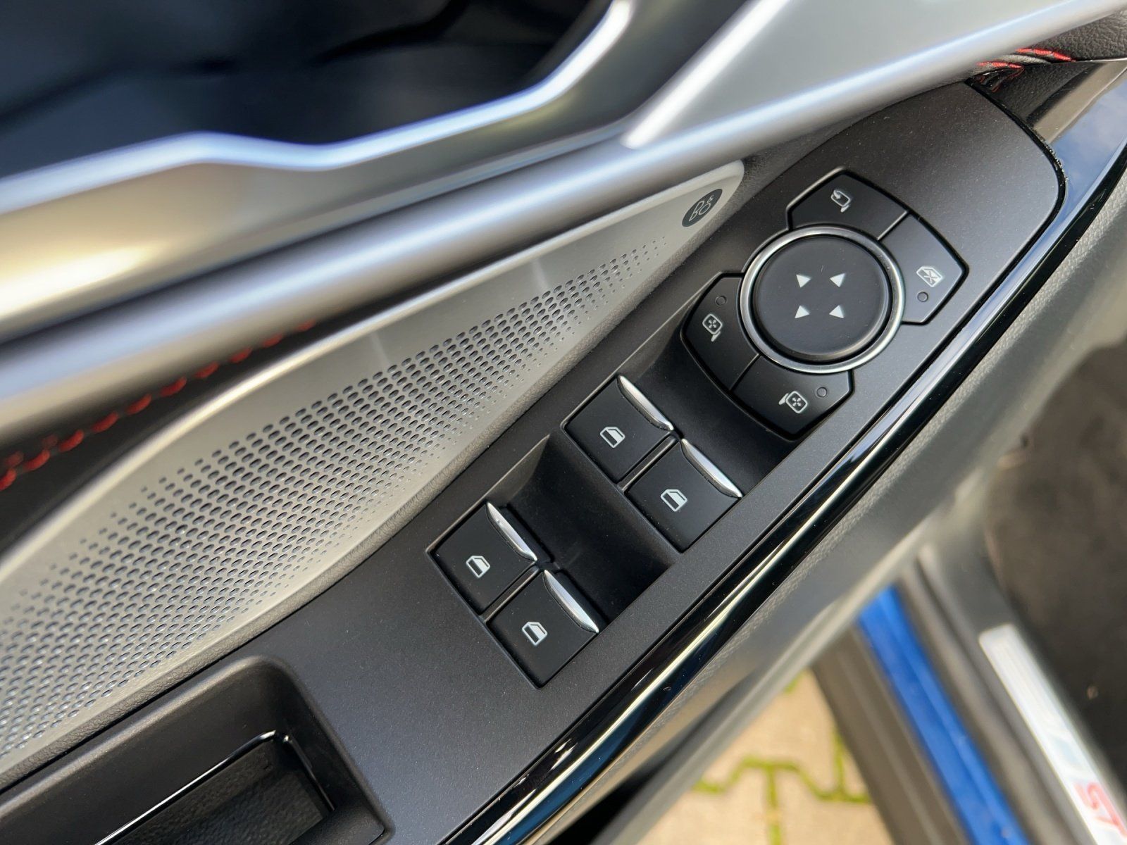 Fahrzeugabbildung Ford Explorer 3.0 Plug-in-Hybrid ST-Line,Pano,