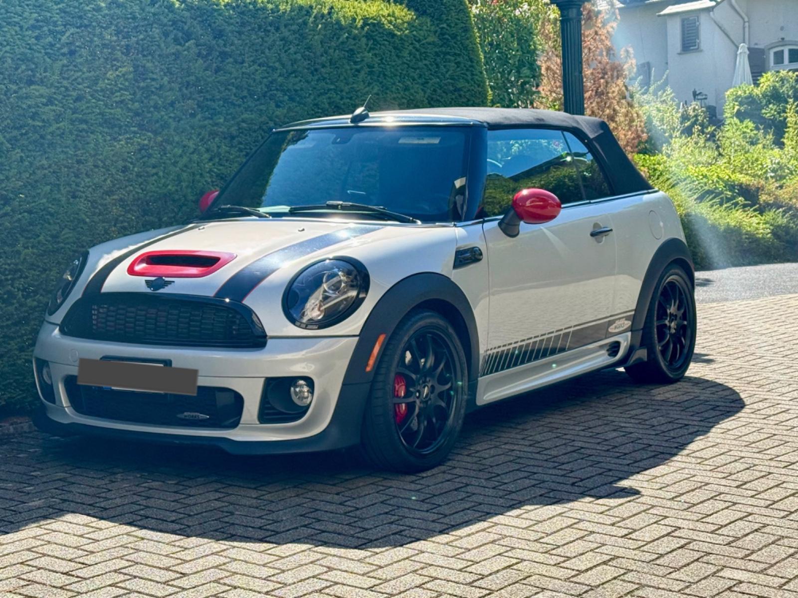 MINI John Cooper Works Cabrio