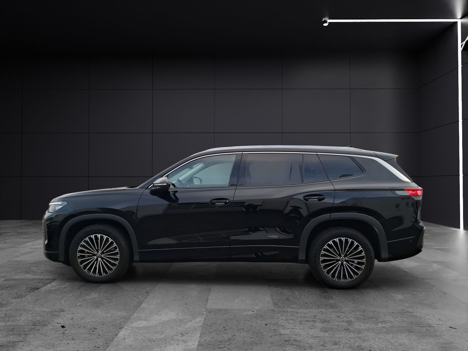 Fahrzeugabbildung Volkswagen Tayron TDI Life DSG 4M LEDplus AHK Navi AID ACC