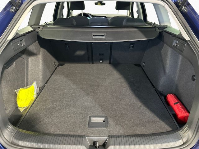 Golf VIII Variant 2.0 TDI DSG MOVE LED+ACC+NAVI+