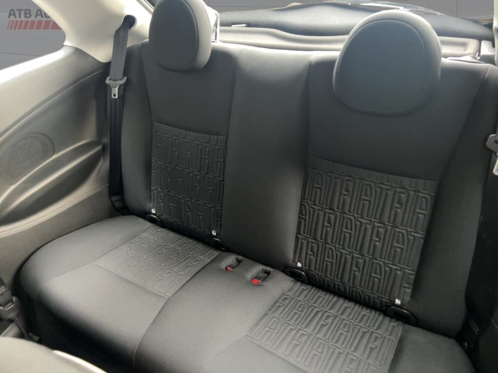 Fahrzeugabbildung Fiat 500e Keyless Go Tempomat DAB+ CarPlay LED Navi