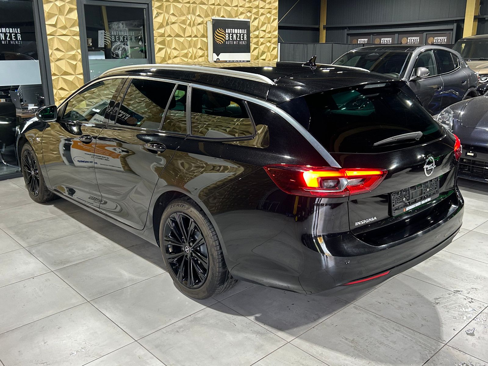 Fahrzeugabbildung Opel Insignia B Sports Tourer Ultimate/MEMORY/ACC/APP
