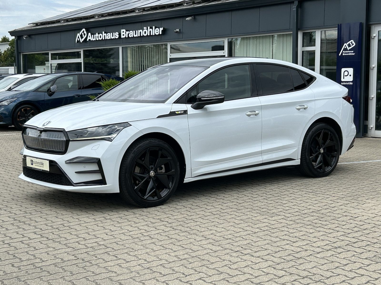 Skoda Enyaq RS 4x4 Lounge WÄRMEPUMPE CANTON 82kWh AHK foto 6