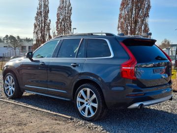 Volvo XC90 - 2