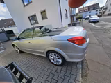 Opel Astra 1.8 Cosmo Automatik Cosmo - gebrauchte Opel Astra aus dem Jahr 2007