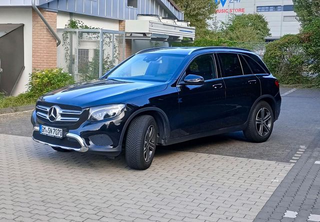 Mercedes-Benz Mercedes Benz GLC 220d mit 9 Gang Automati...