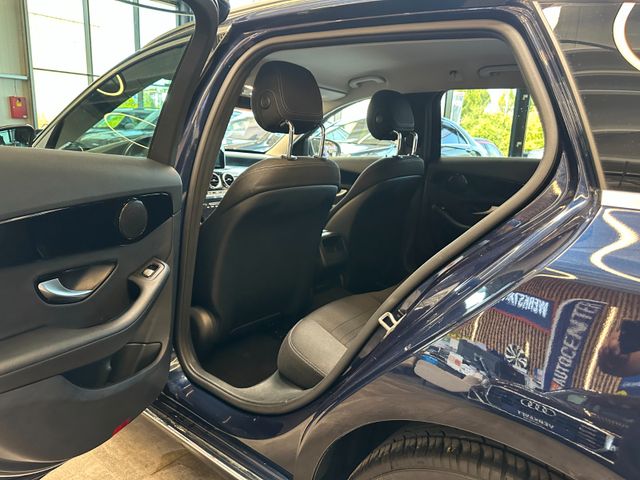 MYAUTOCENTER – Gebraucht- und Jahreswagen mit Werkstattservice in Pfaffenhofen Mercedes-Benz C 180 BlueTec d *Avantgarde*LED*Navi*TÜV*