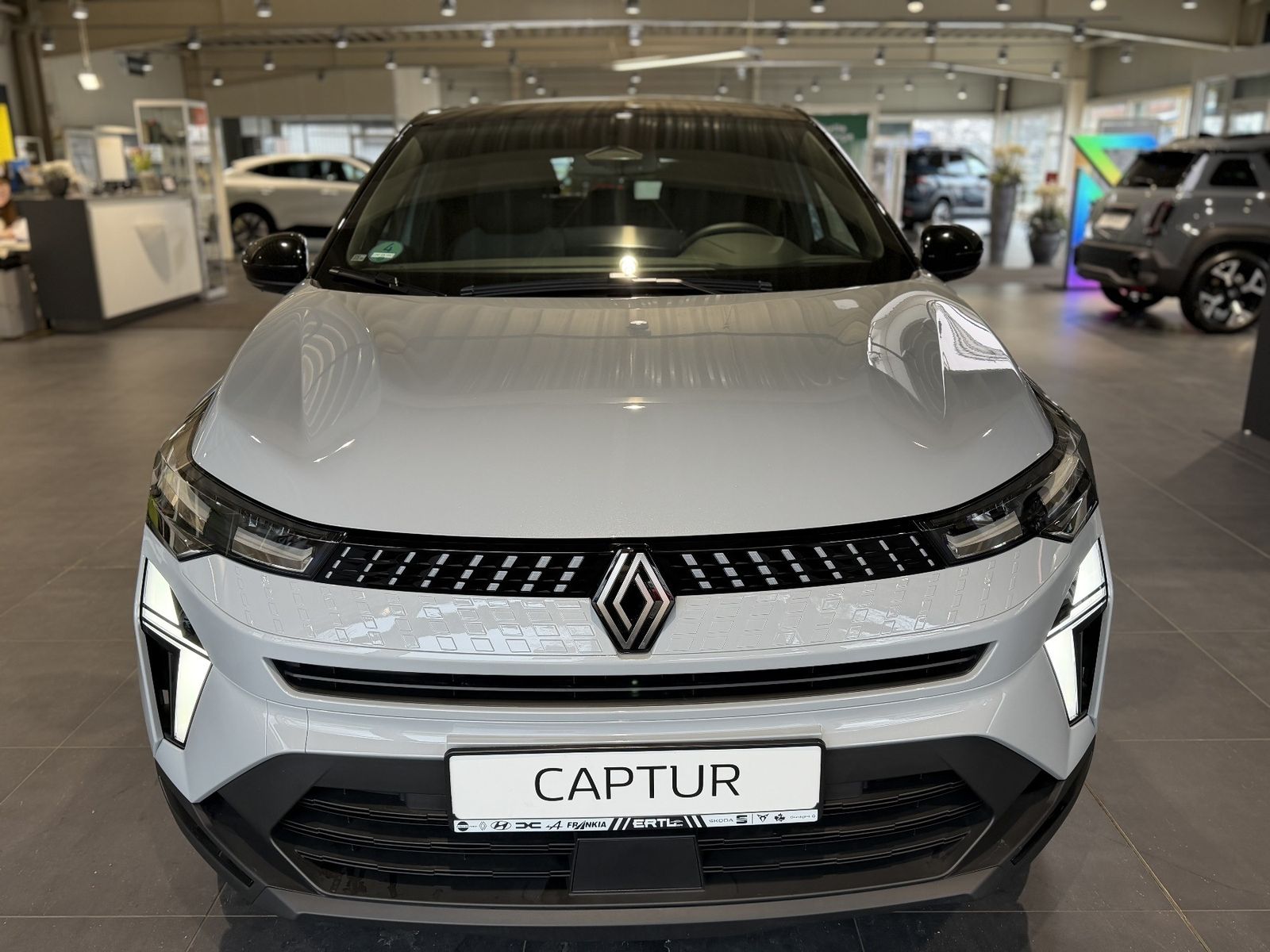 Renault Captur Techno Mild Hybrid 140 imagem 2