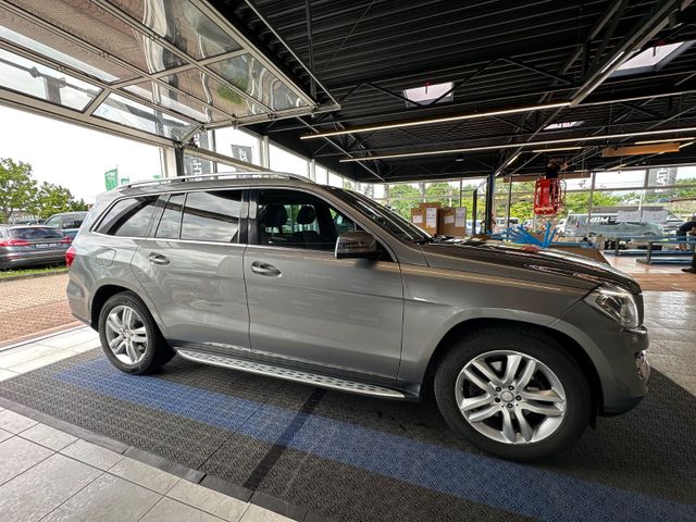 Mercedes-Benz GL 350  *4Matic*7-Sitze*AHZ*8-Fach-Bereift*