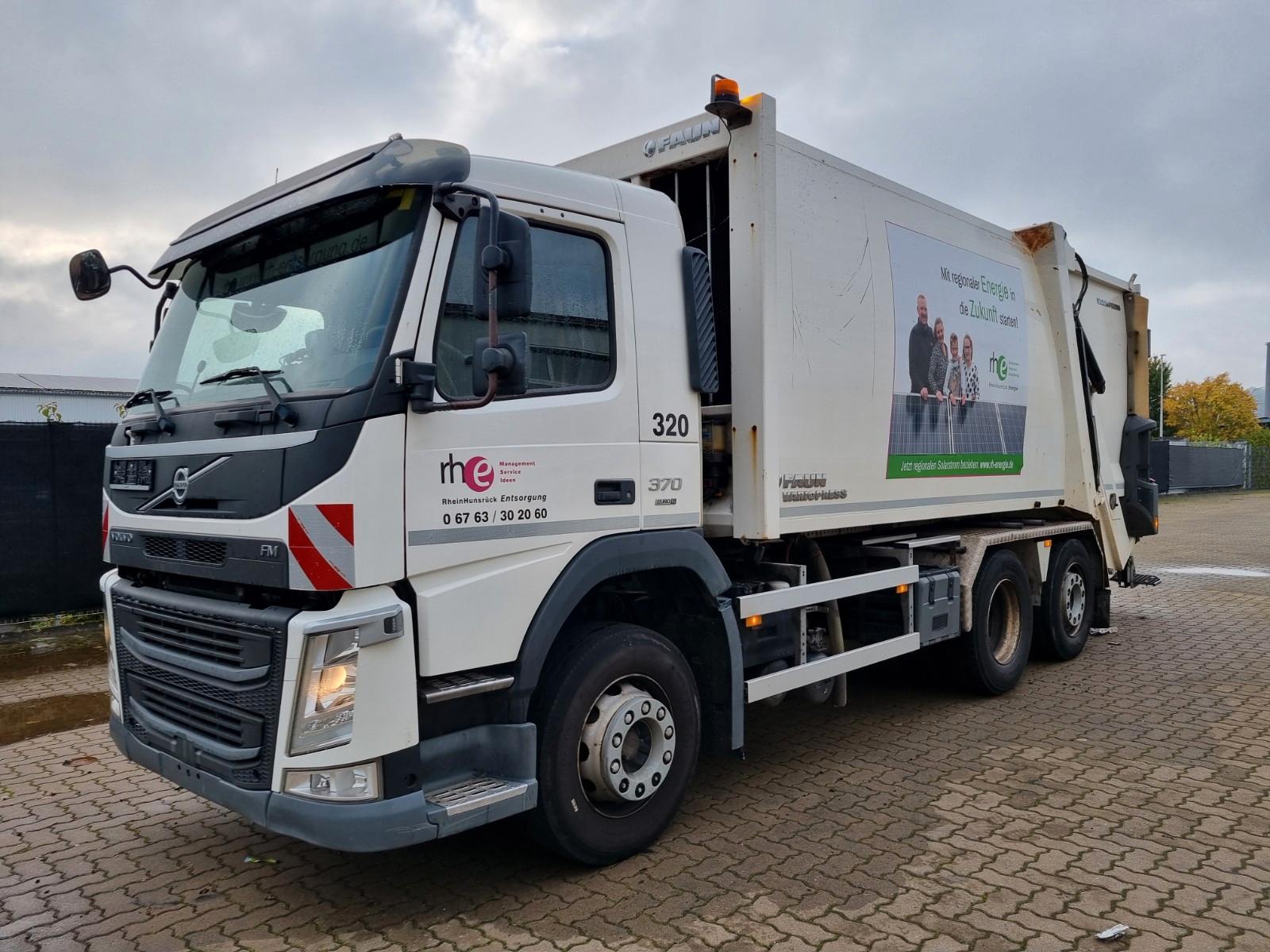 Volvo FM 370 mit FAUN VARIOPRESS 520