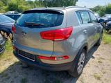 Kia Sportage Vision 2WD AUTOMATIK*XENON*SHZ*AHK*CAM - Kia Sportage mit Benzin-Antrieb: Automatik