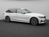 BMW 330e DAB CockPitPr Lenkrhz PDC Stop&Go Alarm AHK - BMW 330 mit Hybrid-Antrieb