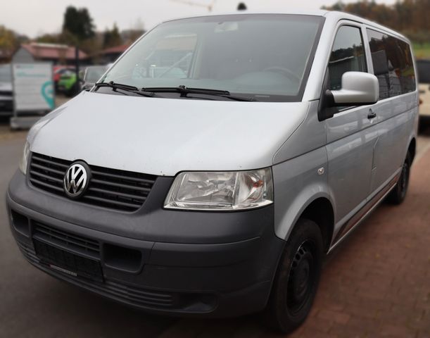 Volkswagen T5 Transporter Bus Shuttle