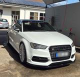 Audi S3 8V Limousine - Audi S3: 8 L