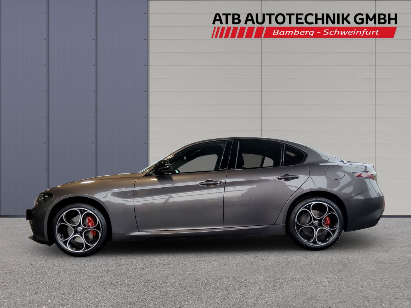 Fahrzeugabbildung Alfa Romeo Giulia Veloce 280PS Benzin Allrad Tech Paket