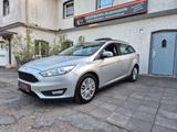 Ford Focus Turnier Trend 1.5 TDCi*Navi-PDC-Tüv neu* - Ford Focus: Tdci Trend