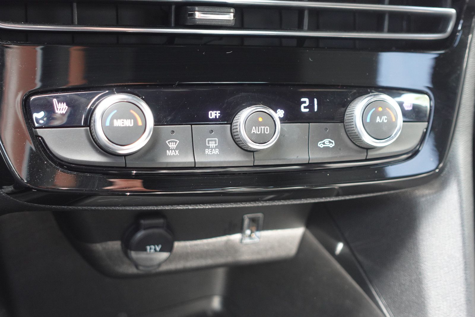 Fahrzeugabbildung Opel Mokka GS 1.2T,MatrixLED,Kamera,Sitzhzg,Allwetter