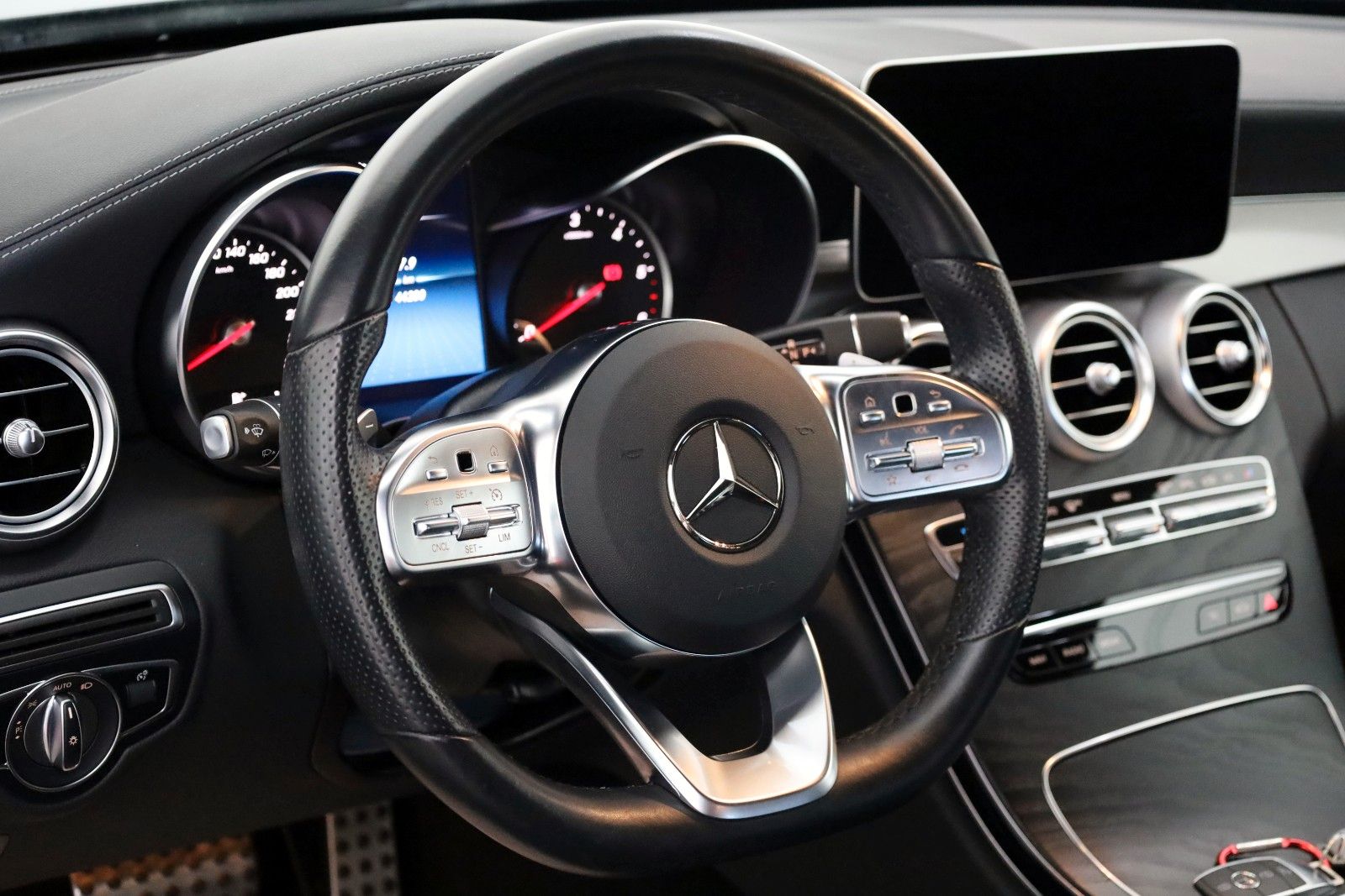 Fahrzeugabbildung Mercedes-Benz C 220d Coupe AMG Line T.Leder,Navi,LED,Kamera,SH