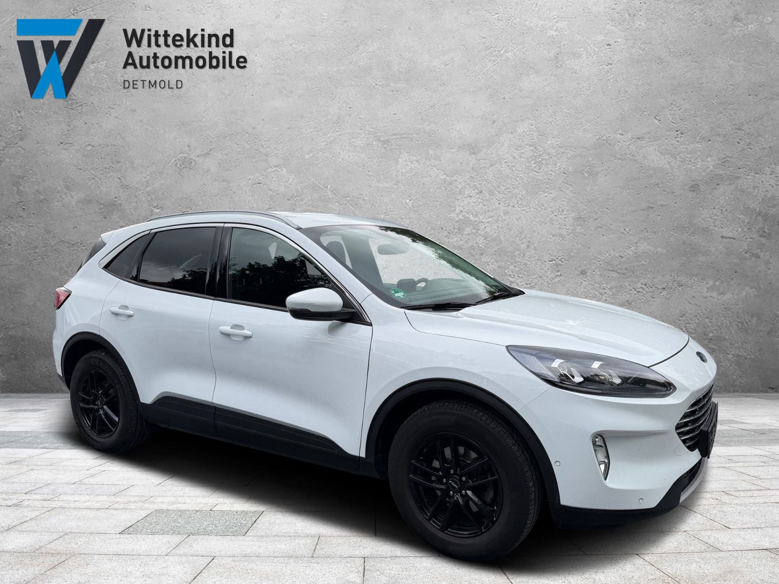 Ford Kuga - 1