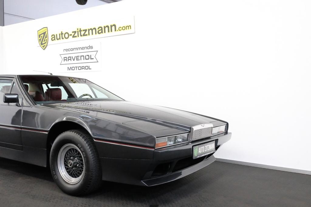 Aston Martin Lagonda