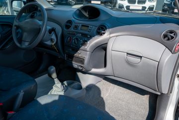 Fahrzeugabbildung Toyota Yaris 1.0 1.HANDKLIMA|SERVO|ELEKTR.FENSTERHEBER