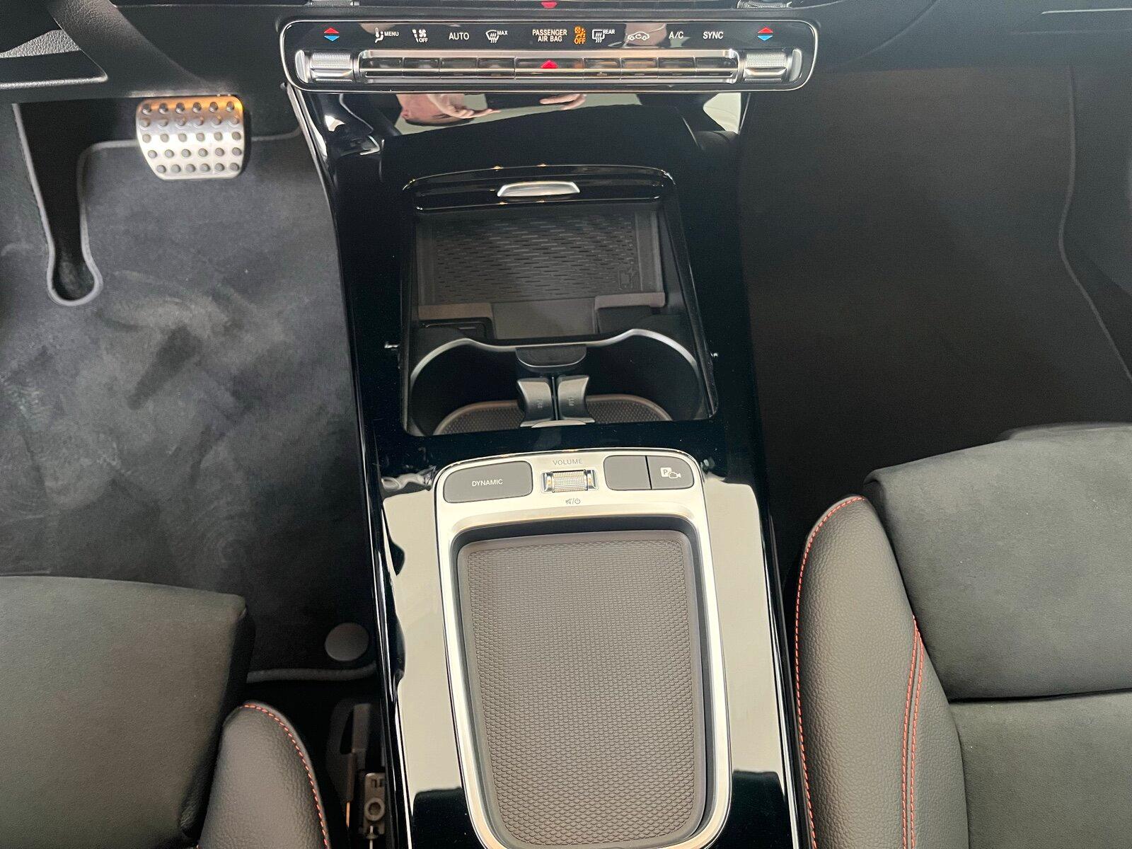 Mercedes-Benz CLA 35 AMG 4M SB Pano.-Dach/Distronic/Kamera/LED