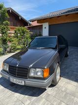 Mercedes-Benz E 300 - gebrauchte Mercedes-Benz E 300 aus dem Jahr 1989