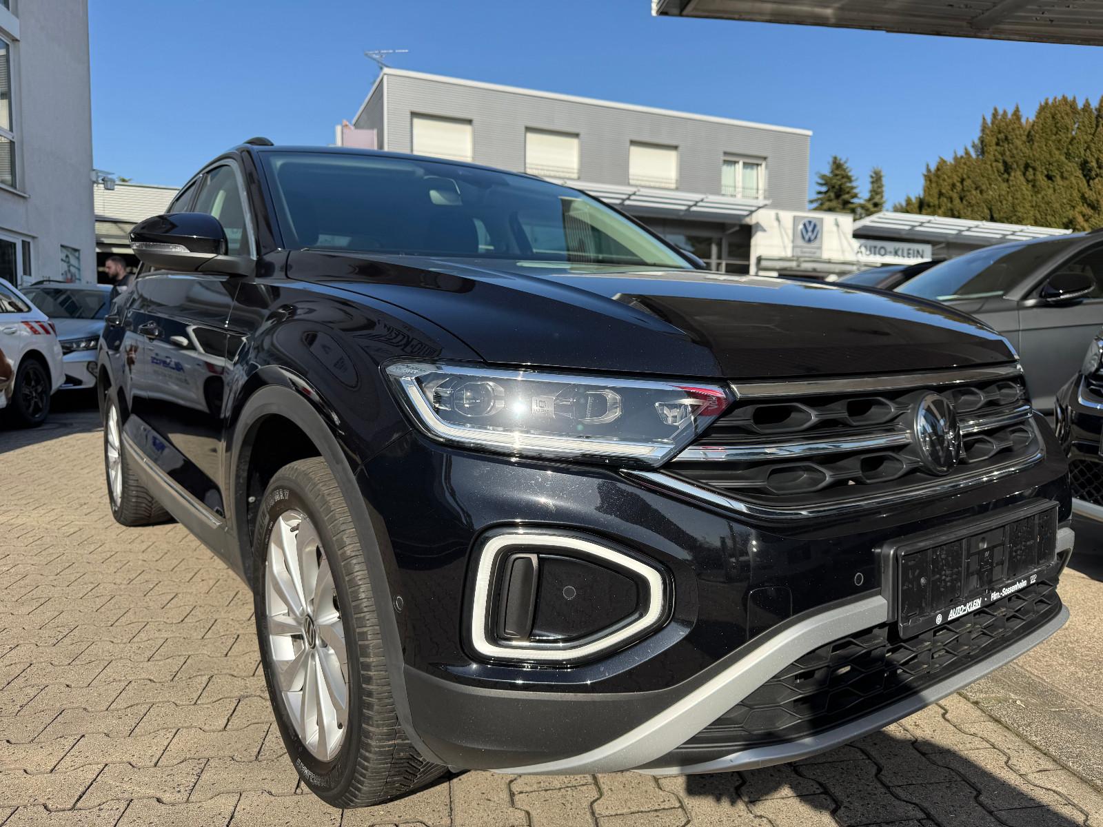 Volkswagen T-Roc 1.5 TSI DSG Style -AHK-DCC-Navi-