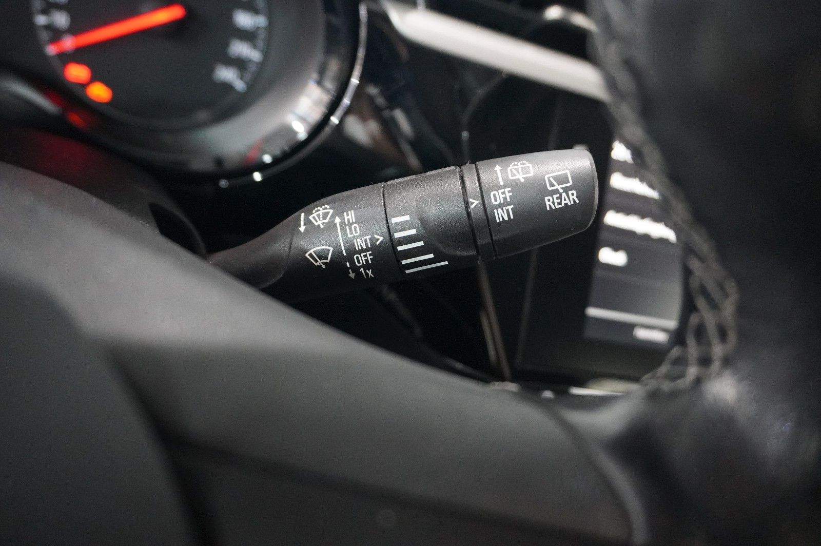 Fahrzeugabbildung Opel Corsa F 1.2 EDITION NAVI/SHZ/SPORT/PDC/TEMP/DAB+