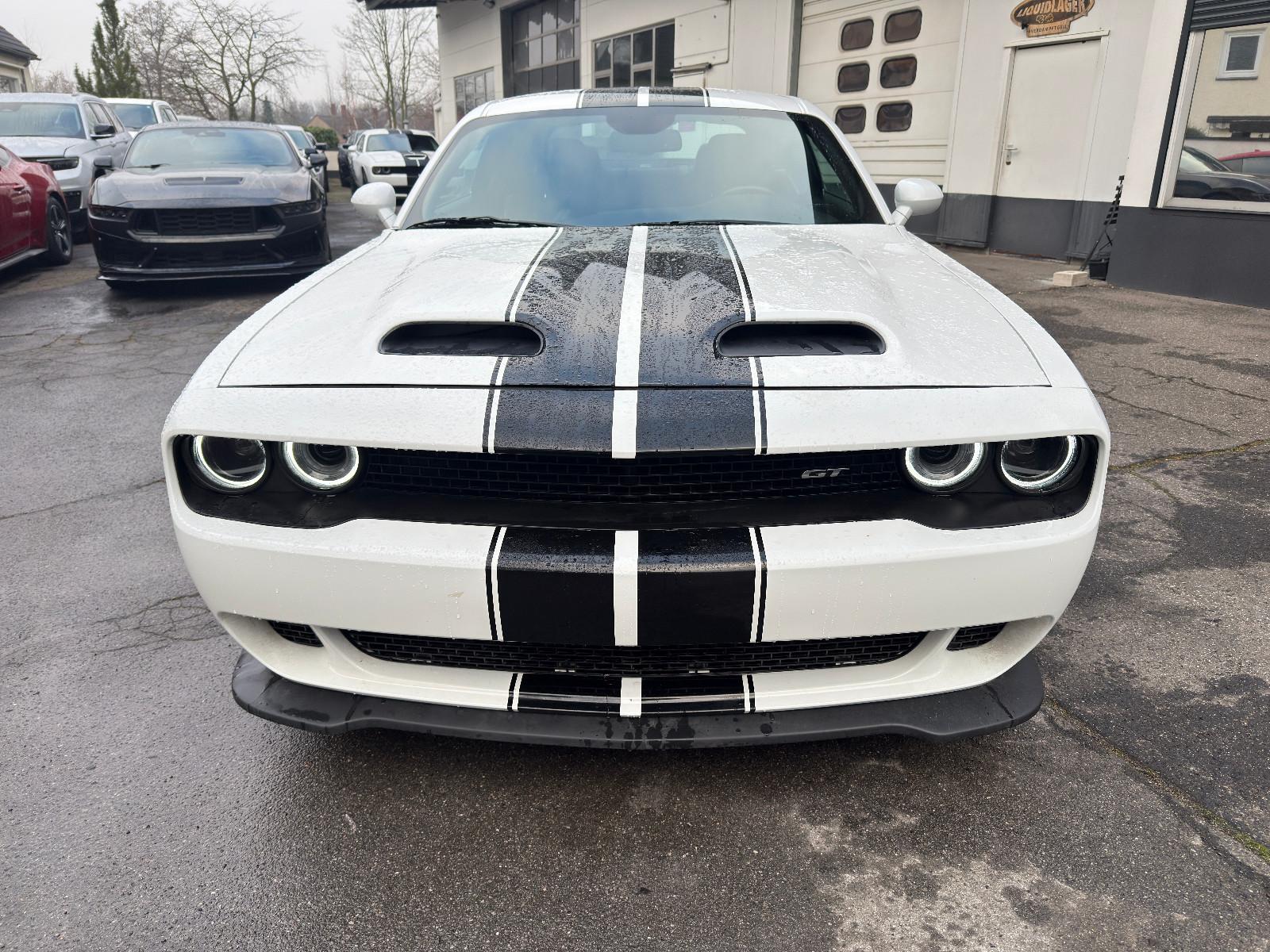 Dodge CHALLENGER 3.6 GT*AWD*LEDER*KAMERA*GARANTIE*