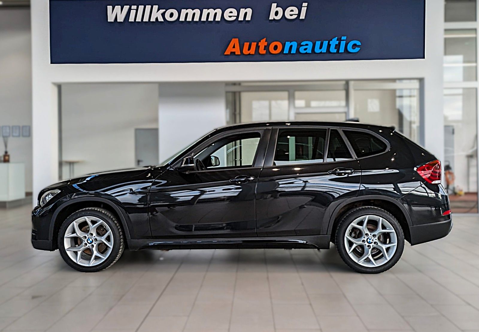 Fahrzeugabbildung BMW X1 25 d xDrive SPORT NAVI XENON H/K SOUND AHK