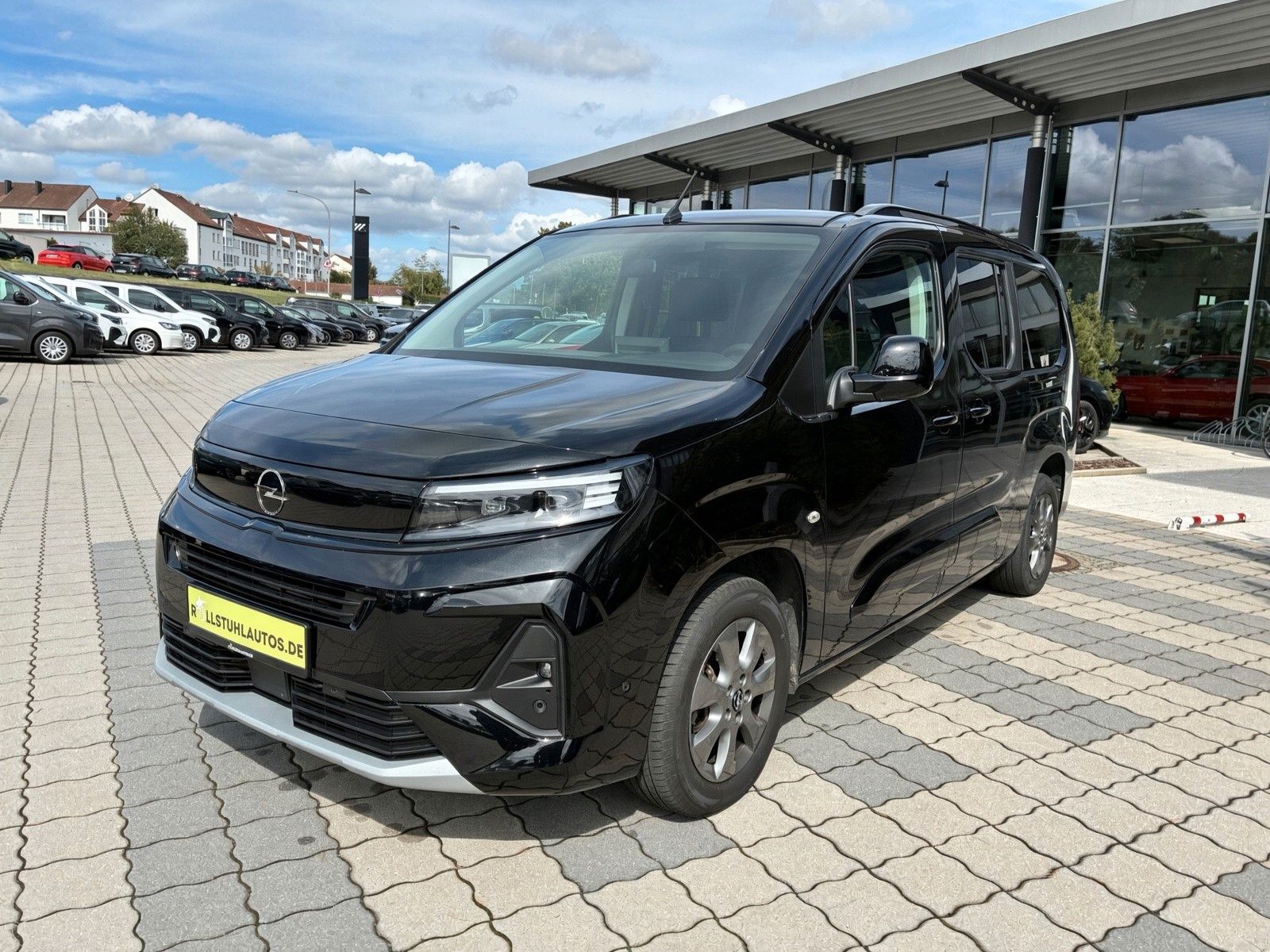 Opel Combo Life XL *Rollstuhlumbau* imagem 3