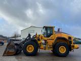Volvo L 150 H  A/C, BSS, ZSA, CDC, Waage, Bereif.100 % - Offers matching your search criteria