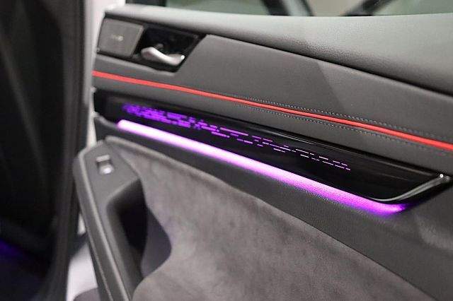 ID.7 Tourer GTX 4Motion AHK DCC Wärmepumpe Winte