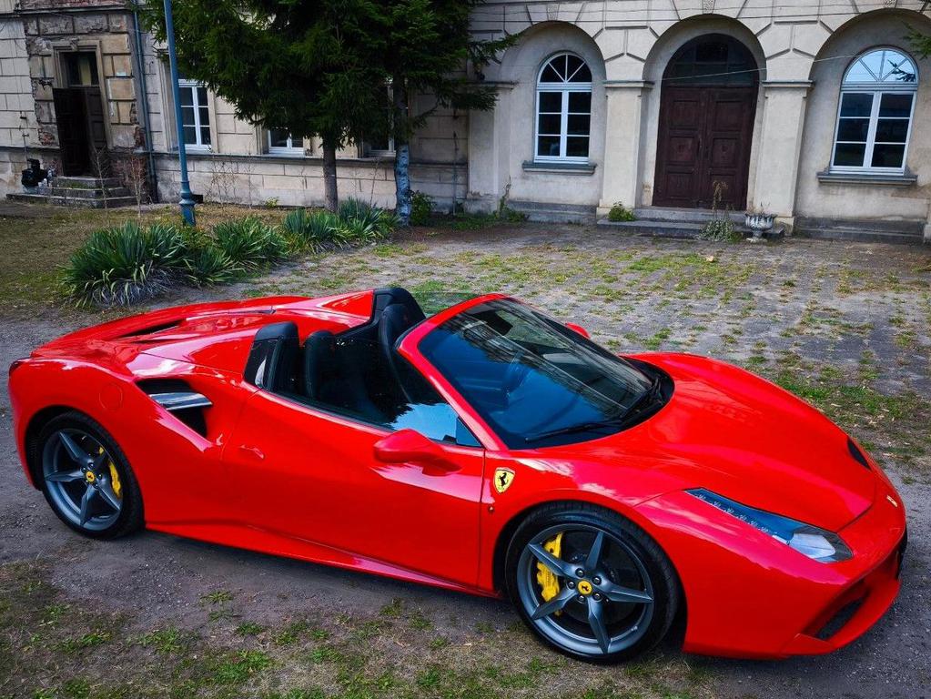 Ferrari 488 Spider
