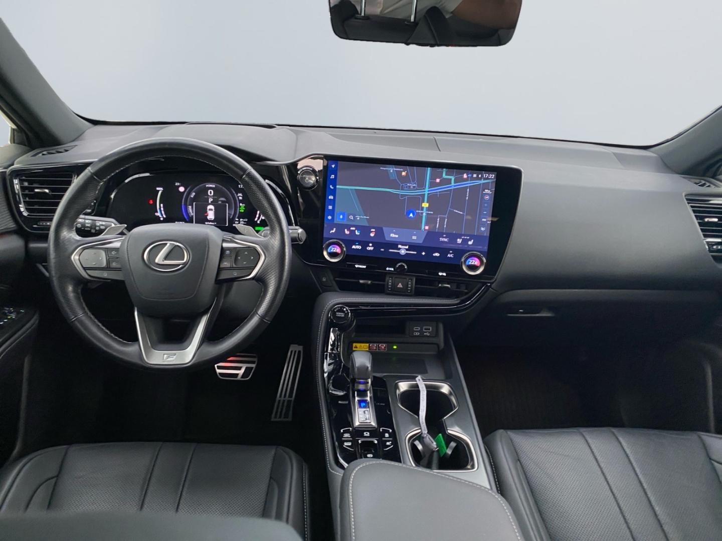 Lexus NX 450h+ 2,5L PLUG-IN, CVT LUXURY *LED*Klima*
