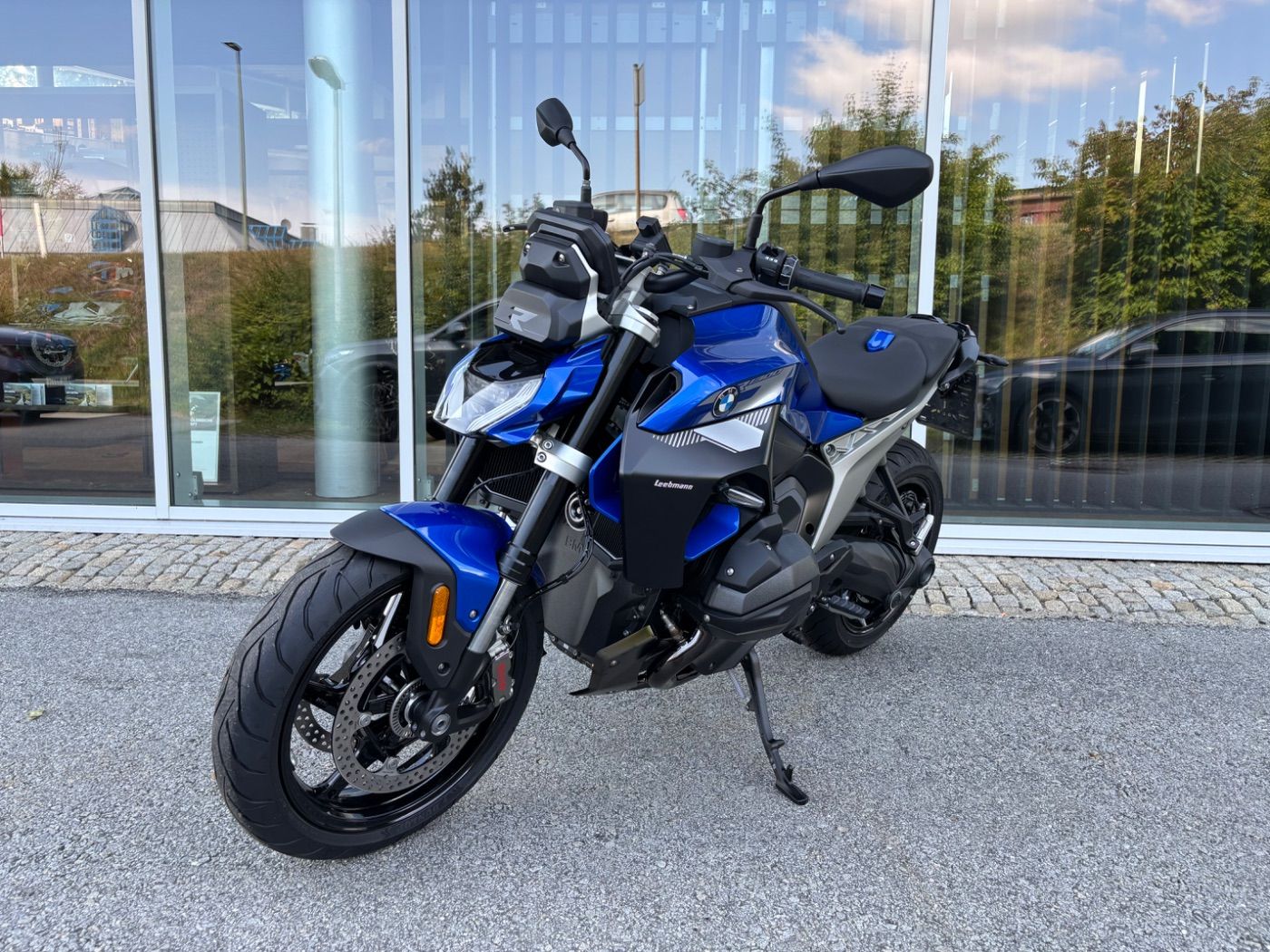 Fahrzeugabbildung BMW R 1300 R Exclusive 3 Pakete