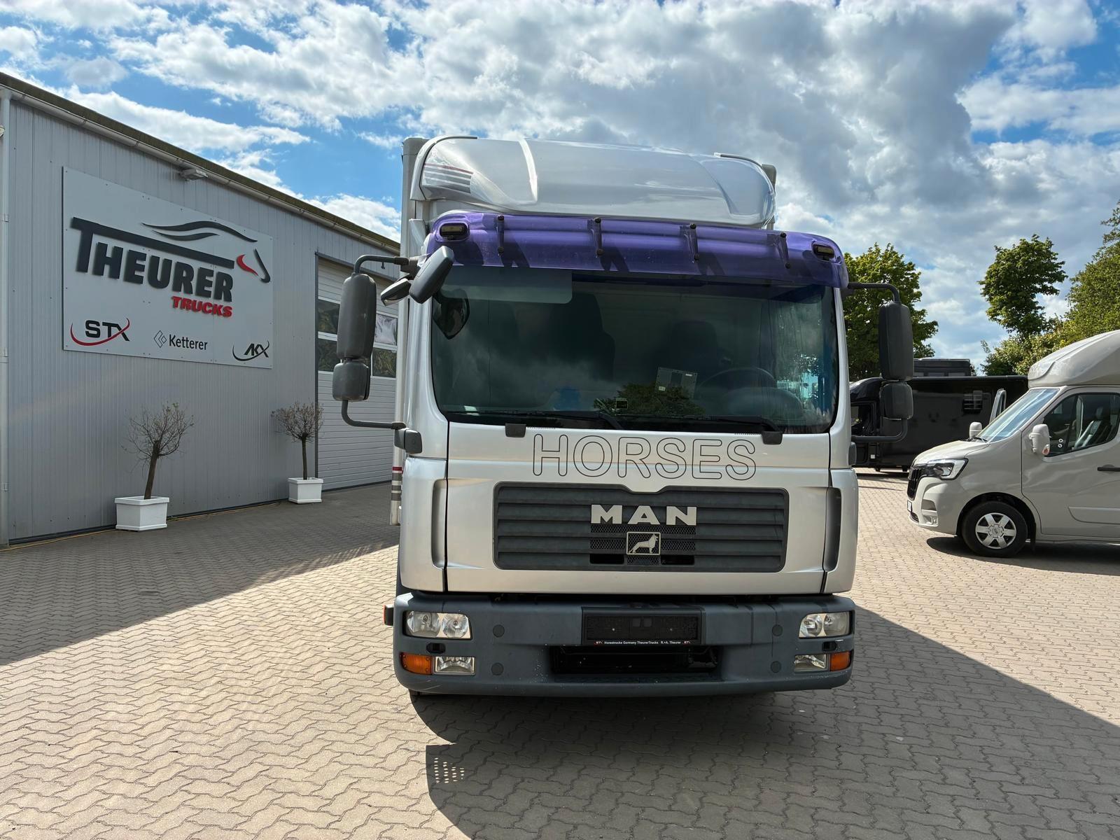 MAN 12250 4 Pferde Roelofsen