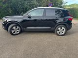 Volvo XC40 T4 Momentum 2WD Geartronic Momentum - Volvo XC40 Benzin Gebrauchtwagen