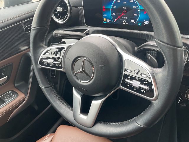 Mercedes-Benz CLA 180 d Sport|NAVI|LED-Scheinwerfer|Automatik