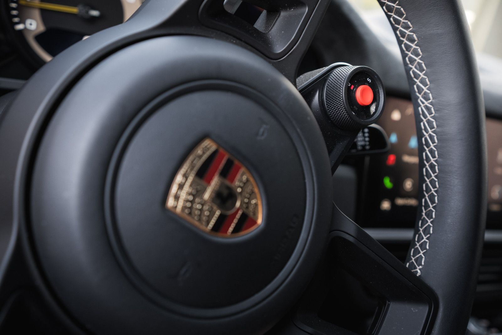 Fahrzeugabbildung Porsche Cayenne Coupe Turbo GT-Burmester-Keramik-1.Hand