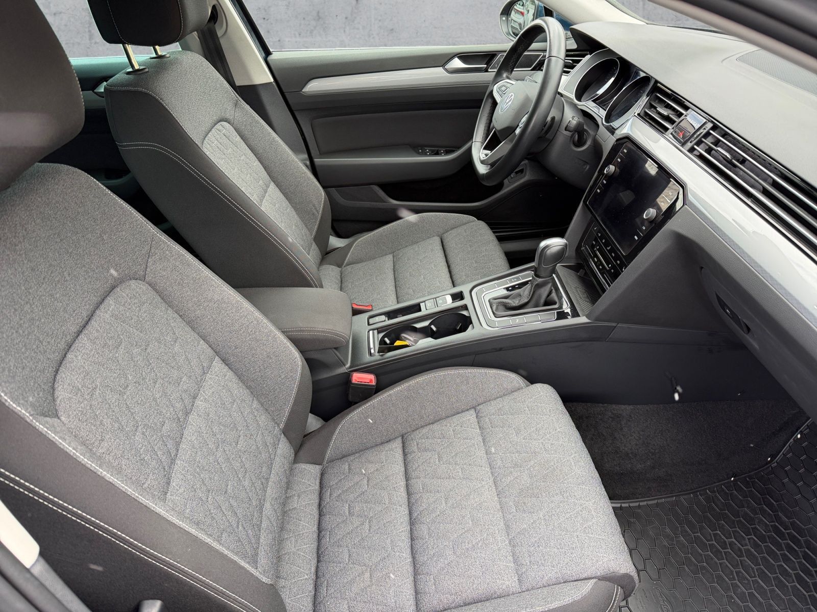 Volkswagen Passat Variant - Bild 13
