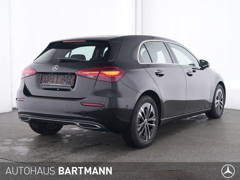 Mercedes-Benz A 180 PROGRESSIVE KAMERA LED SPUR PTS SZH MBUX foto 2