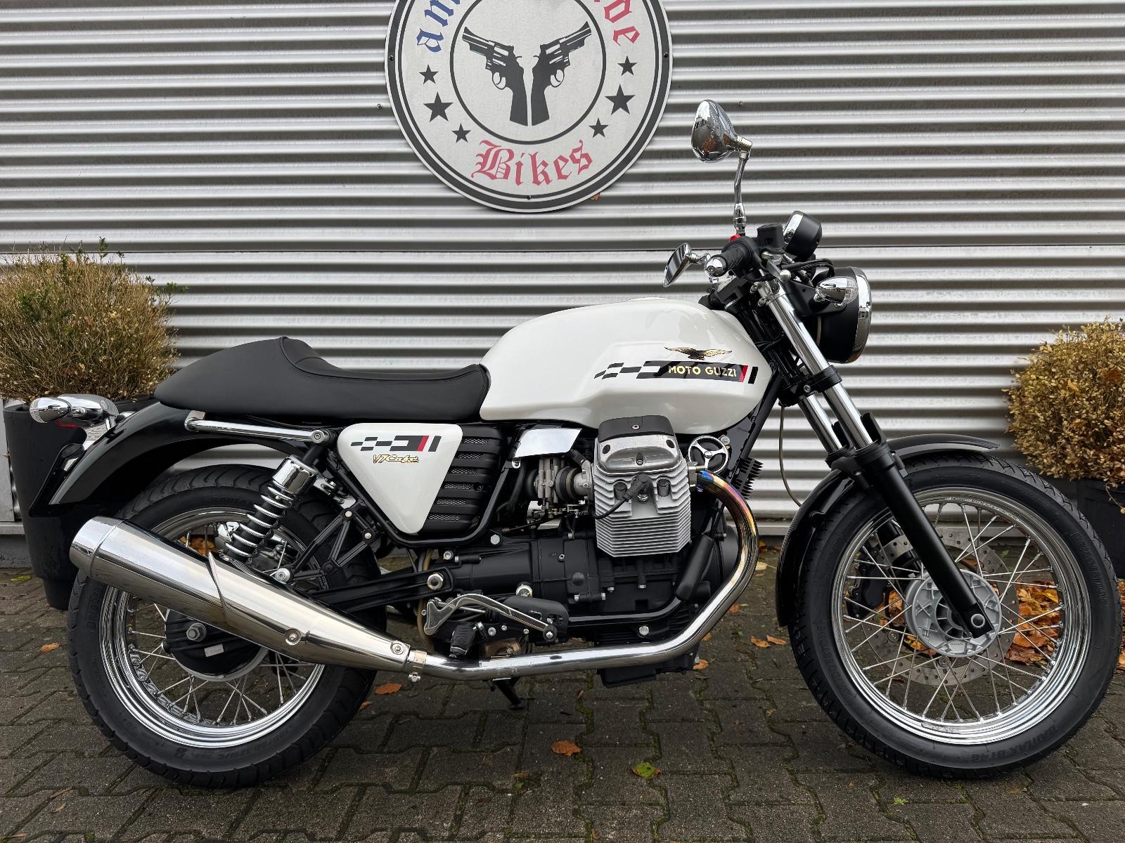 Moto Guzzi V7 750 Cafè Classic 90th Anniversary