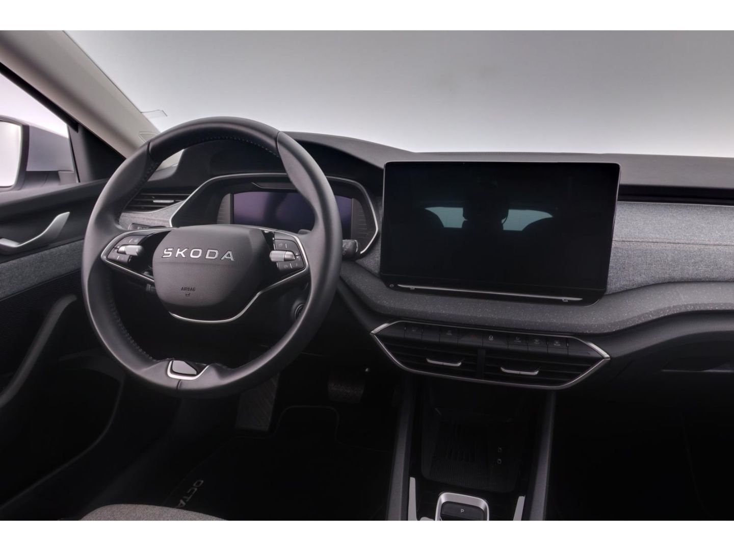 Skoda Octavia 2.0TDI Combi DSG Selection+LED+KAMERA foto 10