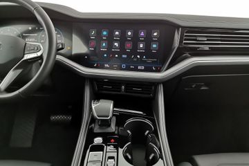 Volkswagen Touareg - 12