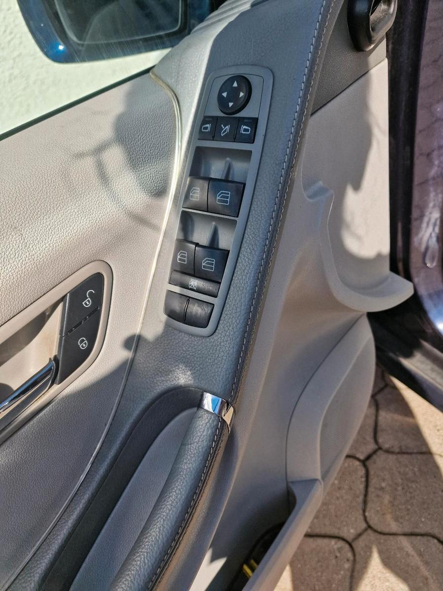 Mercedes-Benz R320 2007 — photo 11